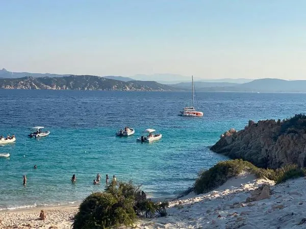 Gita in catamarano con pranzo alla Maddalena da Porto Pozzo
