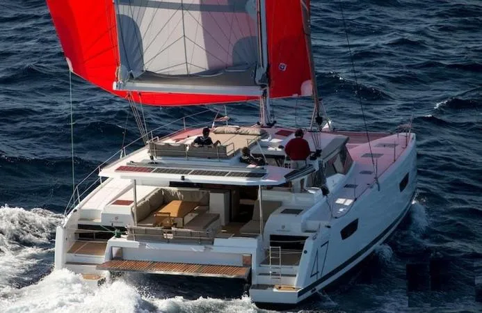 Gita in catamarano con pranzo a La Maddalena da Porto Rafael