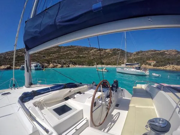 Gita in catamarano con pranzo a La Maddalena da Porto Rafael