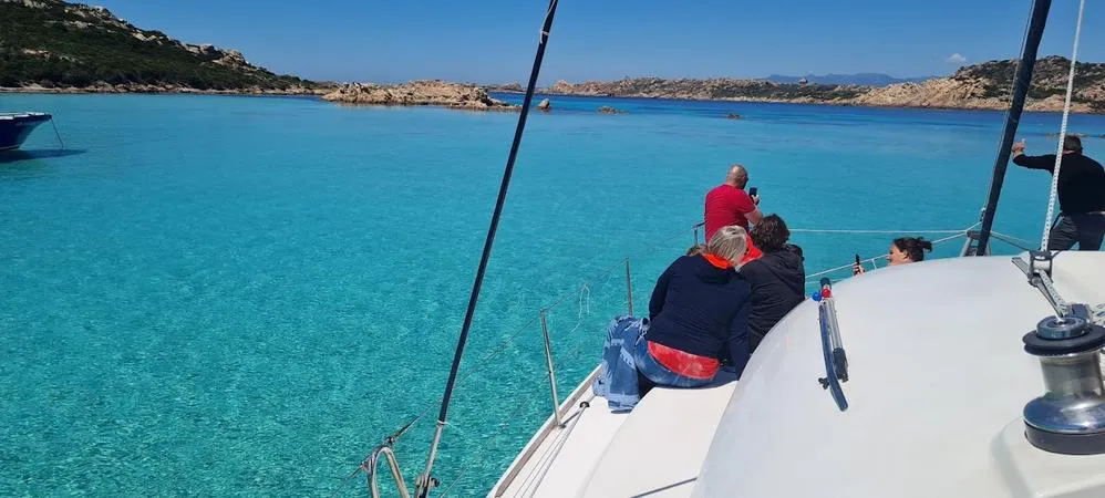 Escursione in barca a vela a Tavolara e Molara da Porto San Paolo