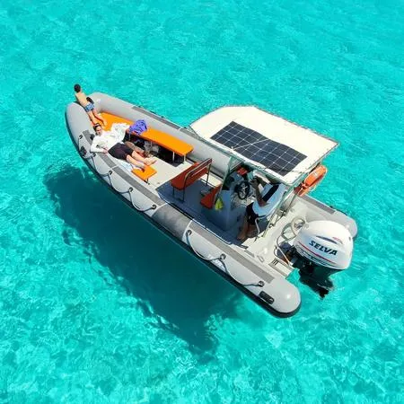Gita in gommone elettrico con soste bagno all'Asinara da Porto Torres