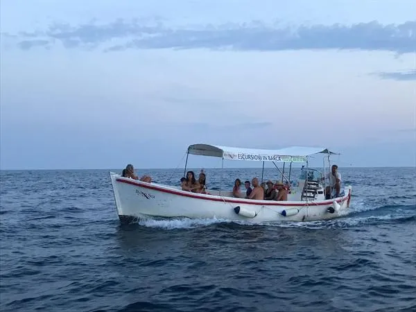 Giro in barca di gruppo di 3 ore a Santa Maria di Leuca