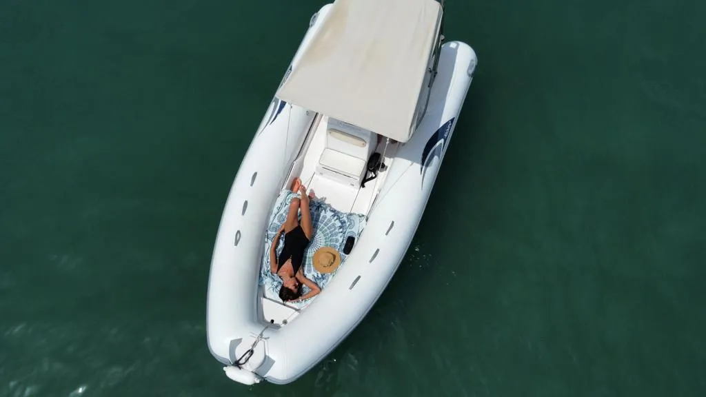 Tour in barca in esclusiva delle Grotte Marine di Vieste