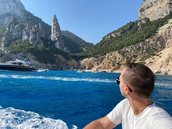 Escursione in motonave lungo la costa di Baunei da Santa Maria Navarrese